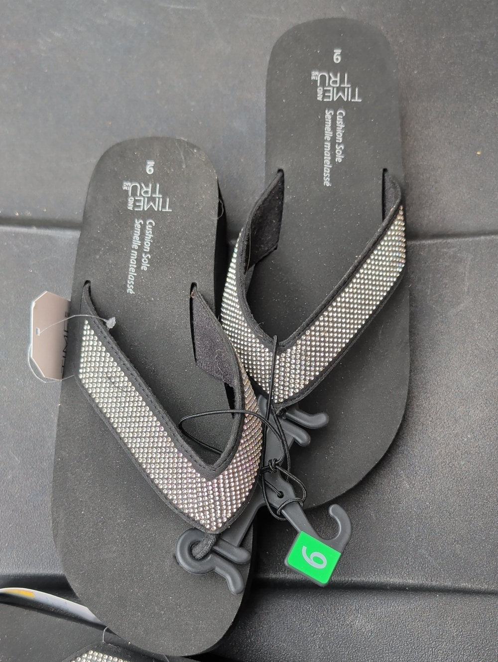 Time and Tru Black Flip-Flop Sandals with Sparkling Straps
